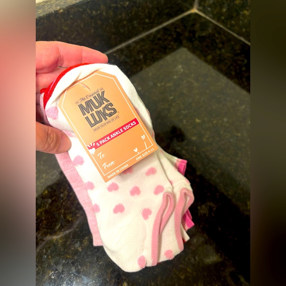 MUK LUKS NWT 5-pack Ankle Socks